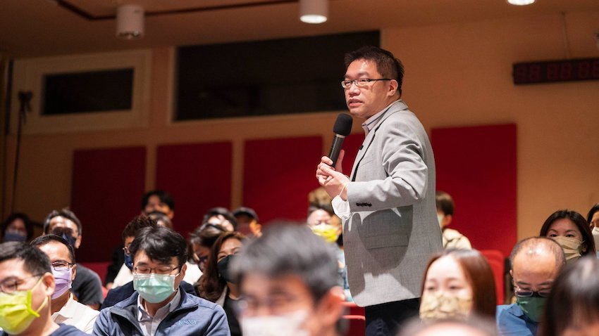 企業名師謝文憲陪伴記事（下）：紀念罹癌過世的父親，我決定做三件事