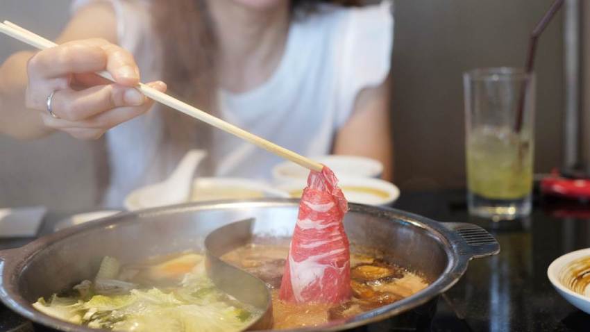 煮超過 30 分鐘的火鍋湯容易致癌？ 不同族群吃鍋禁忌 一圖秒懂