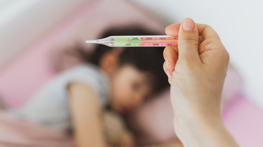 血癌常跟感冒混淆！兒童發燒、骨痛、淋巴結腫大，留意是急性淋巴性白血病